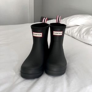 New Hunter Play boot, size 7